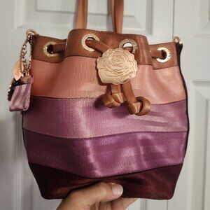 Harveys Stop and Smell The Roses Small Park Hopper